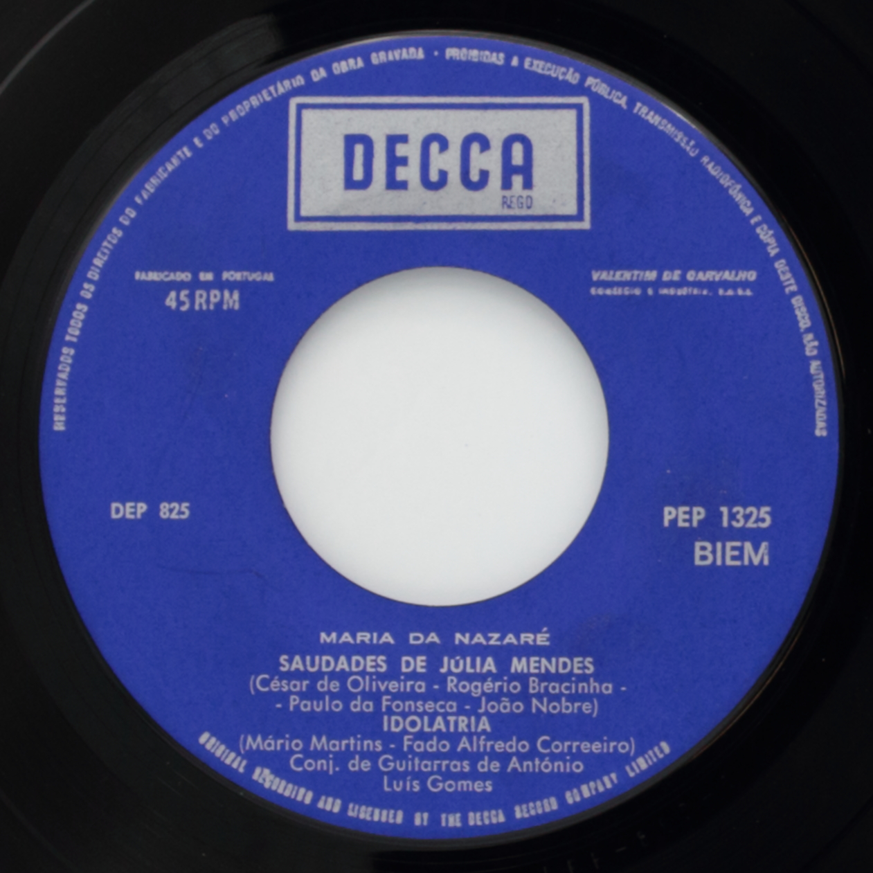 Saudades tenho-as aos montes